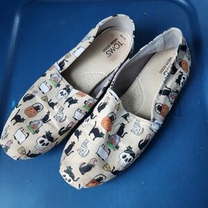 TOMS Beige Halloween Print Slip-On Flats